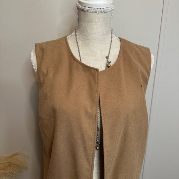 Long Tan Blazer Vest - Picture 4 of 5
